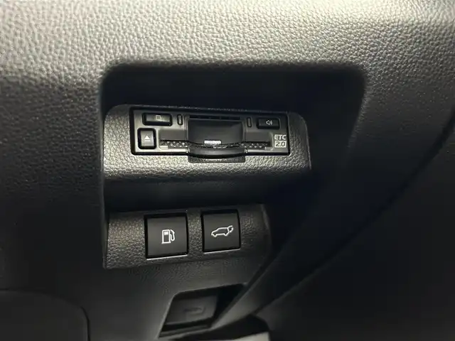 トヨタ クラウン スポーツ RS 愛知県 2024(令6)年 1.6万km グレー パノラマルーフ/置くだけ充電/デジタルインナーミラー　/トヨタチームメイト/１２．３インチＤオーディオ/パノラミックビューモニター/ヘッドアップディスプレイ/パドルシフト/パワーバックドア/アドバンスドパーク/パワーシート/前席シートベンチレーション/全席シートヒーター/ハンドルヒーター/ＡＣ１００Ｖコンセント/ＥＴＣ２．０/タイプＣ/ブラインドスポットモニター/前後ドラレコ/電子パーキング/オートホールド/パワーバックドア/純正アルミ　キャリパー