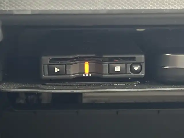 ダイハツ タフト G 愛知県 2021(令3)年 2.2万km フォレストカーキメタリック ワンオーナー/禁煙車/純正9インチナビ/（CD/DVD/Bluetooth/フルセグTV）/ガラスルーフ/スマートアシストIII/・衝突軽減ブレーキ/・レーンキープアシスト/・クリアランスソナー/・オートマチックハイビーム/ETC/ドライブレコーダー/シートヒーター/純正15インチアルミホイール/LEDヘッドライト/フロントフォグライト/スマートキー/スペアキー有/純正フロアマット/電子サイドブレーキ/オートホールド