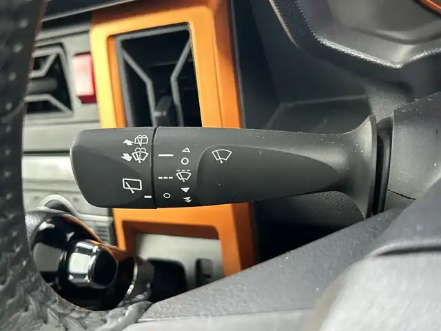 ダイハツ タフト G 愛知県 2021(令3)年 2.2万km フォレストカーキメタリック ワンオーナー/禁煙車/純正9インチナビ/（CD/DVD/Bluetooth/フルセグTV）/ガラスルーフ/スマートアシストIII/・衝突軽減ブレーキ/・レーンキープアシスト/・クリアランスソナー/・オートマチックハイビーム/ETC/ドライブレコーダー/シートヒーター/純正15インチアルミホイール/LEDヘッドライト/フロントフォグライト/スマートキー/スペアキー有/純正フロアマット/電子サイドブレーキ/オートホールド