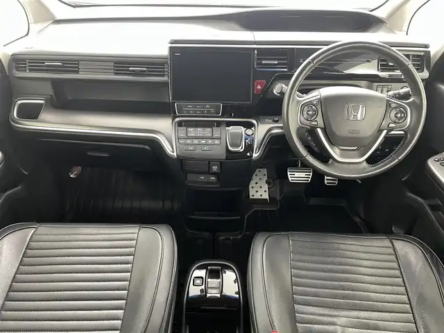ホンダ ステップワゴン スパーダ ハイブリッド G EX ホンダセンシング 福島県 2018(平30)年 9万km プラチナホワイトパール ホンダセンシング　/・CMBS/・車線逸脱警報/・標識認識機能/・誤発信抑制機能/・レーダークルーズコントロール/純正１０インチナビゲーション/【AM/FM/DVD/CD/Bluetooth/フルセグ】　/全方位カメラ　/ＥＴＣ　/純正フリップダウンモニター　/デジタルインナーミラー　/両側パワースライドドア　/ハーフレザーシート/シートヒーター　/プッシュスタート　/・スマートキー/LEDライト/・オートライト/・フォグライト