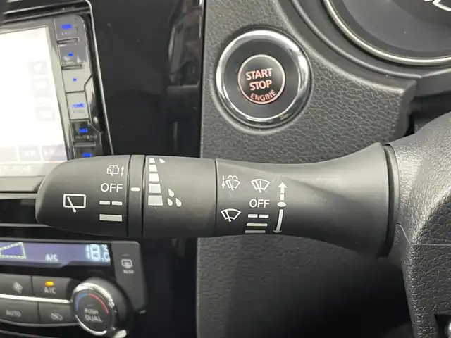 日産 エクストレイル 20Xi 道央・札幌 2018(平30)年 2.9万km ブリリアントホワイトパール ・４WD/・社外メモリナビゲーション（MDV-D505BTW）/　CD/DVD/フルセグ/BT/USB/iPod/SD/・社外ドライブレコーダー前後（DRV-MR740）/・ビルトインETC/・デジタルインナーミラー/・アラウンドビューモニター/・パワーバックドア/・エマージェンシーブレーキ/・レーダークルーズコントロール/・レーンキープアシスト/・横滑り防止装置/・プロパイロット/・前後コーナーセンサー/・オートブレーキホールド/・オートライト/・スマートキー/・プッシュスタート/・カプロンシート/・社外フロアマット/・ルーフレール/・LEDヘッドライト/・フロントフォグライト/・ヒルディセントコントロール/・保証書あり/・取説あり