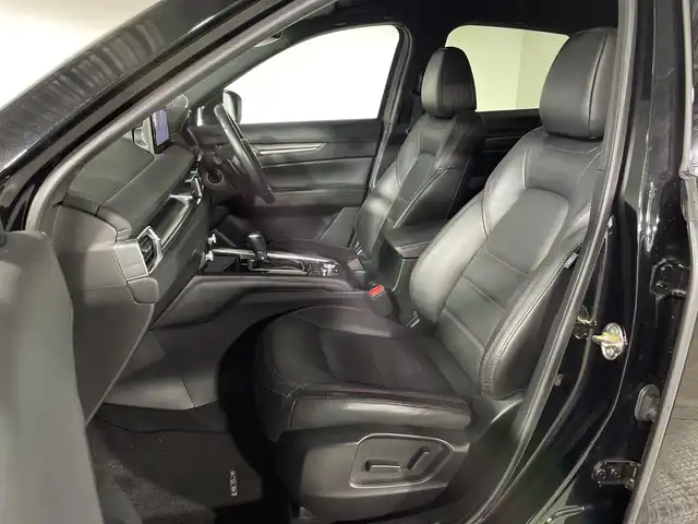 マツダ ＣＸ－５ XD スポーツアピアランス 神奈川県 2022(令4)年 2.7万km ジェットブラックマイカ i-ACTTIVSENSE/純正ナビ/・BT/フルセグTV/USB/AM/FM/360°カメラ/BOSEプレミアムサウンド/レザーシート/パワーシート(D/N)/シートヒーター(D/N/二列目)/メモリシート(D)/ETC/前後ドライブレコーダー/パワーバックドア/MTモード/電動サイドブレーキ/オートブレーキホールド/革巻きステアリング/ステアリングスイッチ/ステアリングヒーター/Autoライト/スマートキー/スペアキー/プッシュスタートボタン/電動格納ミラー/ウィンカーミラー/LEDヘッドライト/フォグランプ/純正フロアマット/純正19インチアルミホイール