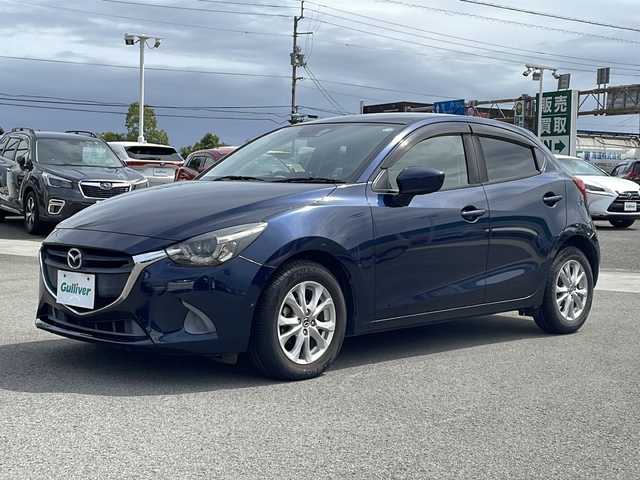 マツダ デミオ 13S 徳島県 2015(平27)年 5.2万km ディープクリスタルブルーマイカ 純正ナビ/BluetoothフルセグTVCDDVD/クルコン/MT付きAT/衝突被害軽減システム/LEDヘッドライト/オートライト/オートエアコン/ETC/純正15AW/純正フロアマット/プッシュスタート/スマートキー/スペアキー