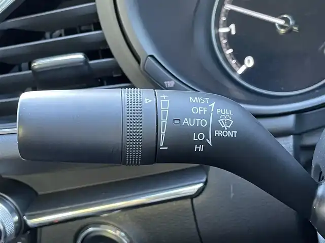 マツダ マツダ３セダン XD Lパッケージ 島根県 2021(令3)年 2.7万km マシーングレープレミアムM 登録時走行距離 26852km/BOSEサウンド/純正ナビ/(Bluetooth/AM/FM/フルセグテレビ/CD/DVD)/追従型クルーズコントロール/レーンキープアシスト/コーナーセンサー/ブラインドスポットモニター/ヘッドアップディスプレイ/全周囲カメラ/パワーシート/メモリーシート/シートヒーター/オートマチックハイビーム/オートライト/純正フロアマット/ETC/純正アルミ１８インチ