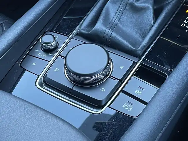 マツダ マツダ３セダン XD Lパッケージ 島根県 2021(令3)年 2.7万km マシーングレープレミアムM 登録時走行距離 26852km/BOSEサウンド/純正ナビ/(Bluetooth/AM/FM/フルセグテレビ/CD/DVD)/追従型クルーズコントロール/レーンキープアシスト/コーナーセンサー/ブラインドスポットモニター/ヘッドアップディスプレイ/全周囲カメラ/パワーシート/メモリーシート/シートヒーター/オートマチックハイビーム/オートライト/純正フロアマット/ETC/純正アルミ１８インチ