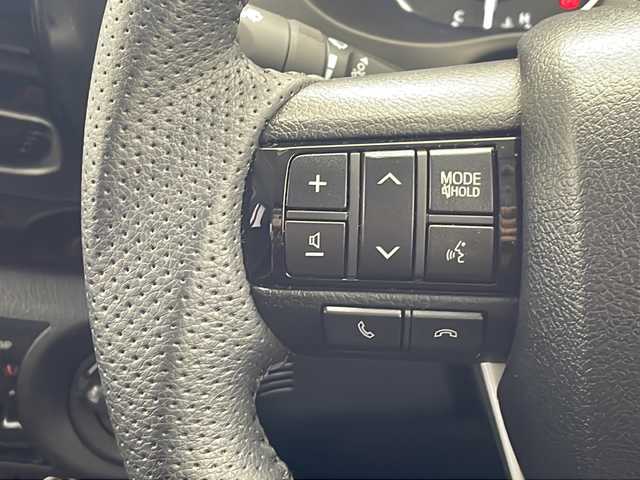 トヨタ ハイラックス Z 大分県 2023(令5)年 2.1万km オキサイドブロンズM 社外メモリナビ（CN-HE01WD)/　CD/DVD/SD/BT/フルセグ/バック・フロントカメラ/ETC/前後ドライブレコーダー/トヨタセーフティセンス/ダウンヒルアシストコントロール/リヤデフロック/アイドリングストップ/LEDヘッドライト/オートライト/社外17インチAW/社外フロアマット/純正ベッドライナー/トノカバー/TRDマッドフラップ/ヒッチメンバー/プッシュスタート/スマートキ―