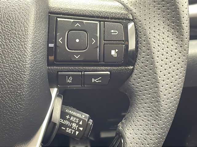 トヨタ ハイラックス Z 大分県 2023(令5)年 2.1万km オキサイドブロンズM 社外メモリナビ（CN-HE01WD)/　CD/DVD/SD/BT/フルセグ/バック・フロントカメラ/ETC/前後ドライブレコーダー/トヨタセーフティセンス/ダウンヒルアシストコントロール/リヤデフロック/アイドリングストップ/LEDヘッドライト/オートライト/社外17インチAW/社外フロアマット/純正ベッドライナー/トノカバー/TRDマッドフラップ/ヒッチメンバー/プッシュスタート/スマートキ―