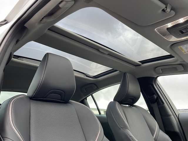 トヨタ プリウス Z 道北・旭川 2023(令5)年 1.9万km プラチナホワイトパールマイカ /4WD//禁煙車//寒冷地仕様//パノラマルーフ//純正12.3型ディスプレイオーディオプラス//BT/USB/フルセグ//パノラミックビューモニター//デジタルインナーミラー//トヨタチームメイト//トヨタセーフティセンス//PCS/LDA/BSM/ACC/PDA/RCTA/RCD/PKSB/安心降車アシスト//クリアランスソナー//パーキングアシスト//合皮黒革シート//運転席メモリ付きパワーシート//シートヒーター//エアシート//ステアリングヒーター//ミラーヒーター//1500W//前後ドライブレコーダー//ビルトインETC2.0//ワイヤレス充電//オートハイビーム//オートライト//LEDヘッドライト//リアフォグ//ライトレベライザー//ナノイーX//オートリトラミラー//オートワイパー//フロントデアイサー//パワーバックドア//純正フロアマット