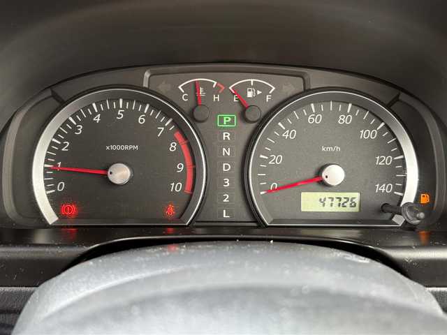 スズキ ジムニー クロスアドベンチャー 埼玉県 2012(平24)年 4.8万km シフォンアイボリーM SDナビ(ワンセグ/DVD/CD/AM/FM/USB)/背面タイヤ/パートタイム4WD/ターボ/ハーフレザーシート/シートヒーター/ETC/ABS/純正フロアマット/純正アルミホイール/ドアバイザー/フォグランプ/パワーステアリング/パワーウィンドウ/保証書/取扱説明書/スペアキー