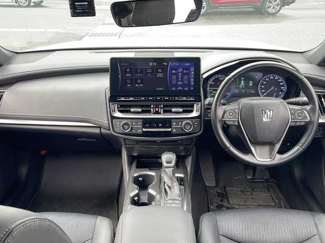 トヨタ クラウン ハイブリッド RS 岩手県 2021(令3)年 4.4万km プレシャスホワイトパール トヨタセーフティセンス/純正12.3インチナビ/　CD/DVD/Bluetooth/フルセグ/バックカメラ/ハーフレザーシート/前席パワーシート/前席シートヒーター/ステアリングヒーター/レーダークルーズコントロール/クリアランスソナー/BSM/ビルトインETC/革巻きステアリング/ステアリングスイッチ/LEDヘッドライト/LEDフォグランプ/純正AW