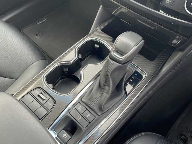 トヨタ クラウン ハイブリッド RS 岩手県 2021(令3)年 4.4万km プレシャスホワイトパール トヨタセーフティセンス/純正12.3インチナビ/　CD/DVD/Bluetooth/フルセグ/バックカメラ/ハーフレザーシート/前席パワーシート/前席シートヒーター/ステアリングヒーター/レーダークルーズコントロール/クリアランスソナー/BSM/ビルトインETC/革巻きステアリング/ステアリングスイッチ/LEDヘッドライト/LEDフォグランプ/純正AW