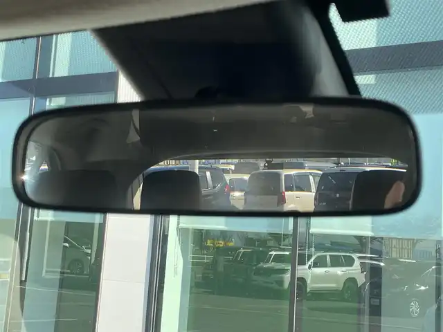 トヨタ ヤリスクロス ハイブリッド Z 和歌山県 2020(令2)年 4.1万km ホワイトパールクリスタルシャイン 純正8インチナビ/バックカメラ/衝突軽減ブレーキ/レーダークルコン/ブラインドスポットモニター/オートライト/前後コーナーセンサー/ビルトインETC/前後ドラレコ/シートヒーター/パワーシート/オートホールド/ステリモ/LEＤヘッドライト/レベライザー