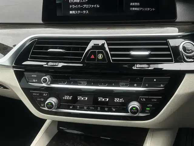 車両画像17