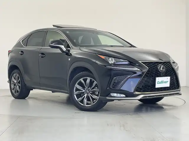 レクサス ＮＸ 300 Fスポーツ 愛知県 2018(平30)年 4.1万km ブラック 純正メーカーナビ/・AM/FM/・フルセグテレビ/・CD/DVD/・Bluetooth/サンルーフ/レーダークルーズコントロール/レーンキープアシスト/ブラインドスポットモニター/プリクラッシュセーフティ/クリアランスソナー/パーキングサポートブレーキ/リアクロストラフィックアラート/アイドリングストップ/横滑り防止装置/パドルシフト/ステアリングスイッチ/レザーシート/革巻きステアリング/前席シートヒーター/前席パワーシート/D席ポジショニングメモリー/ステアリングヒーター