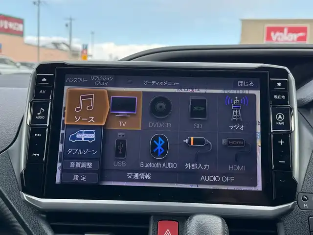 トヨタ ヴォクシー ZS 煌Ⅱ 滋賀県 2020(令2)年 5.3万km ホワイトパールクリスタルシャイン アルパインBIGX/　フルセグ Bluetooth CD DVD SD/バックカメラ/アルパインフリップダウンモニター/前後ドライブレコーダー/シルクブレイズ19インンチアルミ/シルクブレイズエアロ/社外デジタルインナーミラー/両側パワースライドドア/Toyota Safety Sense /プリクラッシュセーフティー/レーンディパーチャーアラート/オートマチックハイビーム/先行車発進告知機能/純正LEDヘッドランプ/純正フロアマット/ドアバイザー