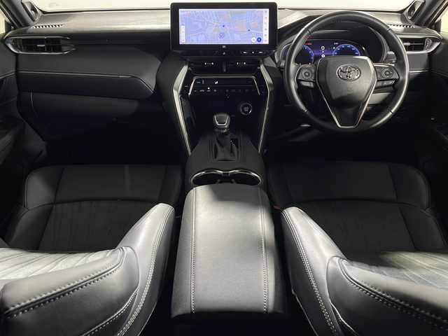トヨタ ハリアー Z 神奈川県 2023(令5)年 3万km プラチナホワイトパールマイカ 純正12.3インチディスプレイオーディオ/全方位カメラ/フルセグ/JBLサウンド/デジタルインナーミラー/ヘッドアップディスプレイ/トヨタセーフティーセンス/・レーダークルーズコントロール/・ブラインドスポットモニター/・プリクラッシュセーフティ/・レーンキープアシスト/・コーナーセンサー/・オートハイビーム/電動パーキングブレーキ/オートブレーキホールド/純正19インチAW/スマートキー/パワーバックドア/クリアランスソナー