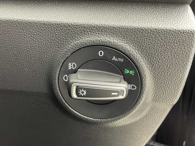 フォルクスワーゲン ＶＷ Ｔ－ロック TDI スポーツ 兵庫県 2022(令4)年 0.9万km ディープブラックパールエフェクト 純正ナビ/電動リアゲート/バックカメラ/レーダークルーズコントロール/前後ドライブレコーダー/BSM/純正アルミホイール/純正フロアマット