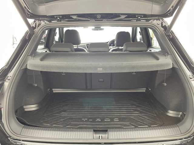 フォルクスワーゲン ＶＷ Ｔ－ロック TDI スポーツ 兵庫県 2022(令4)年 0.9万km ディープブラックパールエフェクト 純正ナビ/電動リアゲート/バックカメラ/レーダークルーズコントロール/前後ドライブレコーダー/BSM/純正アルミホイール/純正フロアマット