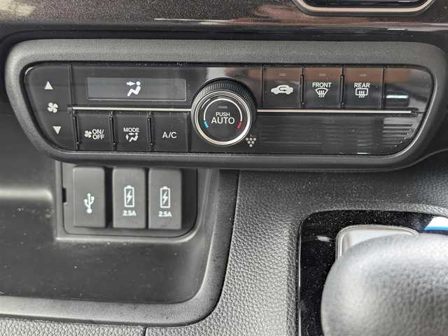 ホンダ Ｎ ＢＯＸ G L ターボ ホンダセンシング 栃木県 2018(平30)年 11.9万km クリスタルブラックパール (株)IDOMが運営する【じしゃロン宇都宮店】の自社ローン対象車両になります。こちらは現金またはオートローンご利用時の価格です。自社ローンご希望の方は別途その旨お申付け下さい/純正ナビ/CD/DVD/BT/TV/衝突軽減システム/クルーズコントロール/レーンキープアシスト/両側パワースライドドア/ハーフレザーシート/ETC/バックカメラ/先行車発進お知らせ機能/シートカバー/スマートキー/プッシュスタート/BLITZ車高調/純正AW