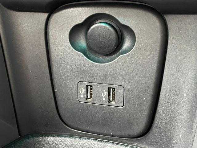ＭＩＮＩ ミニ クーパー D 埼玉県 2018(平30)年 2.4万km 青Ｍ 純正ナビ　/ＡｐｐｌｅＣａｒＰｌａｙ　/JCWステアリング　/Ｂｌｕｅｔｏｏｔｈ接続　/バックカメラ　/インテリジェントセーフティ　/パーキングアシスト　/ＬＥＤヘッドライト　/ＥＴＣ　/クルーズコントロール