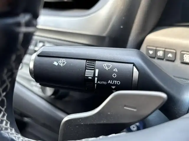 レクサス ＥＳ 300h 大分県 2020(令2)年 3.5万km マーキュリーグレーマイカ ・純正ナビ(CD.DVD.SD.USB.AUX)/・サンルーフ/・テレビキャンセラー/・バックカメラ/・フルセグテレビ/・プリクラッシュセーフティ/・コーナーセンサー/・ブラインドスポットモニター/・オートハイビーム/・レーダークルーズコントロール/・ドライブレコーダー/・ETC 2.0/・パワーシート/・レザーシート/・シートヒーター/・シートクーラー/・シートメモリー/・ステアリングリモコン/・ハンドルヒーター/・パドルシフト