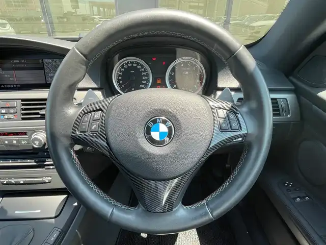 ＢＭＷ Ｍ３ 石川県 2008(平20)年 4.7万km アルピンホワイトⅢ Mドライブパッケージ/黒革シート/シートヒーター/フロント/サイド/リアカーボンスポイラー/カーボンルーフ/純正ナビ/クリアランスソナー/コンフォートアクセス/クルーズコントロール