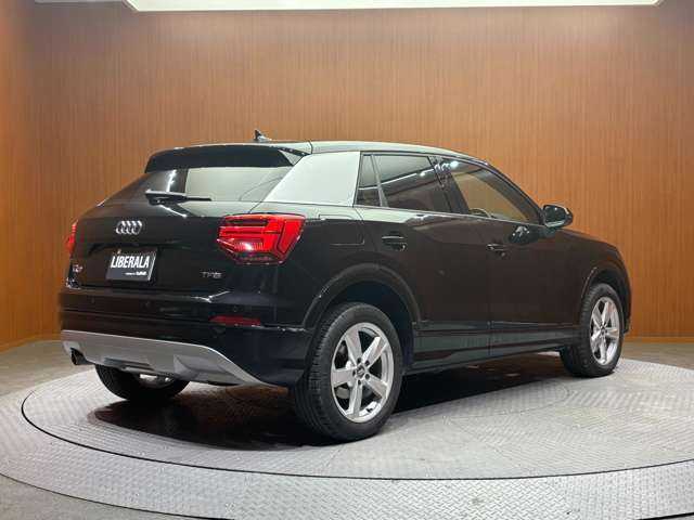 アウディ Ｑ２ 1．0 TFSI スポーツ 千葉県 2018(平30)年 4.8万km ミトスブラックメタリック アシスタンスＰＫＧ　/バーチャルコックピット　/純正ナビ　/バックカメラ　/電動リアゲート　/ＡＣＣ　/シートヒーター　/サイドアシスト　/レーンアシスト　/ＥＴＣ