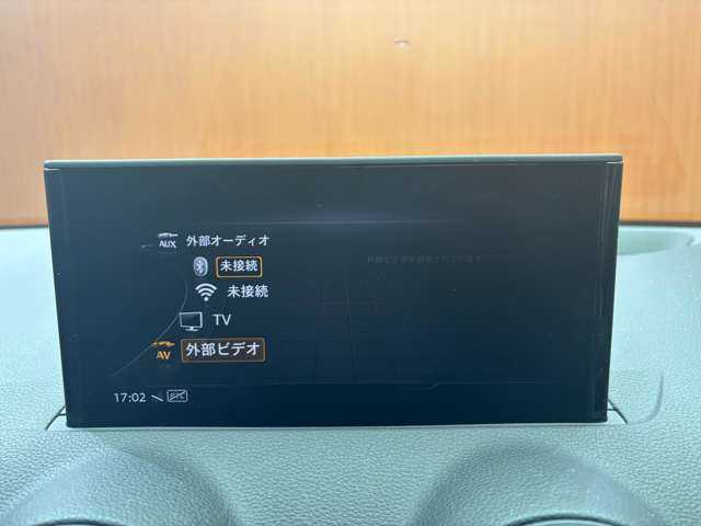 アウディ Ｑ２ 1．0 TFSI スポーツ 千葉県 2018(平30)年 4.8万km ミトスブラックメタリック アシスタンスＰＫＧ　/バーチャルコックピット　/純正ナビ　/バックカメラ　/電動リアゲート　/ＡＣＣ　/シートヒーター　/サイドアシスト　/レーンアシスト　/ＥＴＣ