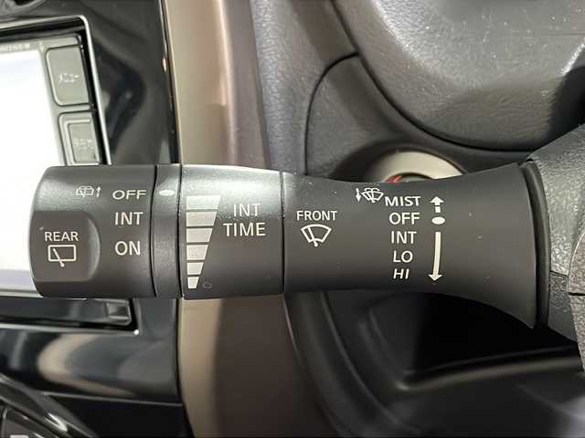 日産 ノート e－パワー メダリスト 福岡県 2017(平29)年 2.3万km ダークメタルグレー 純正ナビＡＭＦＭＣＤＤＶＤＢＴＵＳＢｉｐｏｄ　/バックカメラ　/全方位カメラ/フルセグＴＶ/純正フロアマット/純正１５インチアルミ/横滑り防止装置/前後コーナーセンサー/レーンキープアシスト/オートライト/ハーフレザー/衝突軽減ブレーキ/プッシュスタートボタン/スマートキー