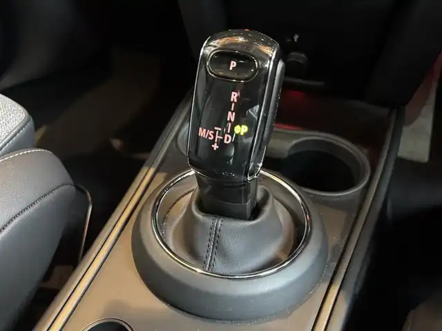 ＭＩＮＩ ＢＭＷ ミニ クロスオーバー クーパー D 宮城県 2022(令4)年 3.7万km 黒Ⅱ ワンオーナー/インテリジェントセーフティ/ドライビングアシストプラスパッケージ/アップルカープレイ/LEDヘッドライト/ハーフレザーシート/シートヒーター/クルーズコントロール/ETC/アンビエントライト/純正前後ドライブレコーダー