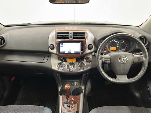 トヨタ ヴァンガード 240S 道央・札幌 2012(平24)年 11.5万km ブラキッシュレッドマイカ /純正ナビ(NHZD-W62G)//純正オーディオ//純正フルセグテレビ//車外バックカメラ//ルーフレール//DVD再生//CD//Bluetooth接続//横滑り防止装置//ダウンヒルアシストコントロール//4WD//MTモード付きAT//寒冷地仕様//パワーステアリング//パワーウィンドウ//ABS//エンジンスタートボタン//スマートキー//スペアキー1本//社外AW冬タイヤ積載//純正フロアマット//純正アルミホイール//カーテンエアバック//ダブルエアバック