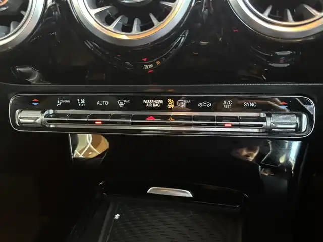 メルセデス・ベンツ ＣＬＡ２００ｄ Sブレーク AMGライン 宮城県 2020(令2)年 5.3万km マウンテングレー AMGライン/レーダーセーフティパッケージ/ナビゲーションパッケージ/MBUX/バックカメラ/フルセグTV/Bluetooth機能/ハーフレザーシート/シートヒーター/パワーシート/パークトロニック/キーレスゴー/パワーバックドア/ETC2.0車載器/LEDヘッドライト/オートライト/ステアリングスイッチ/パドルシフト/前後ドライブレコーダー/純正18インチAW