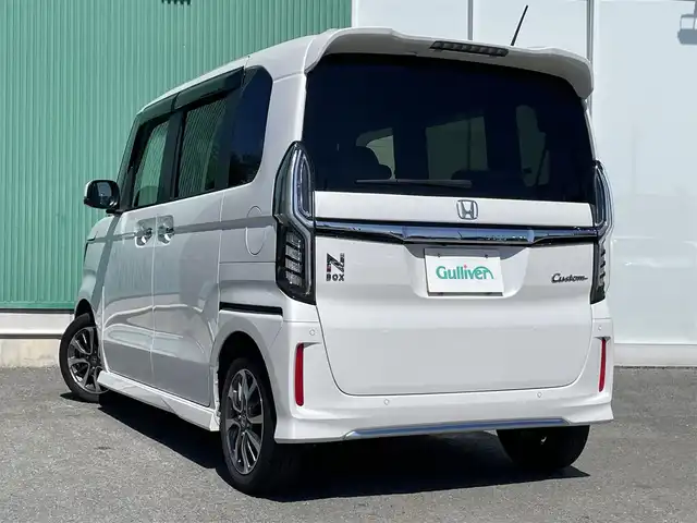 ホンダ Ｎ ＢＯＸ カスタム L 福岡県 2022(令4)年 5万km プラチナホワイトパール ホンダセンシング/横滑り防止機能/レーンキープアシスト/盗難防止機能/衝突被害軽減システム/バックカメラ/純正ナビ/フルセグTV/USB/Bluetooth/CD/ipod/AUX/ETC/純正フロアマット/純正AW/シートヒーター/片側パワースライドドア/イージードアクローザー/ベンチシート/チップアップシート/ACC