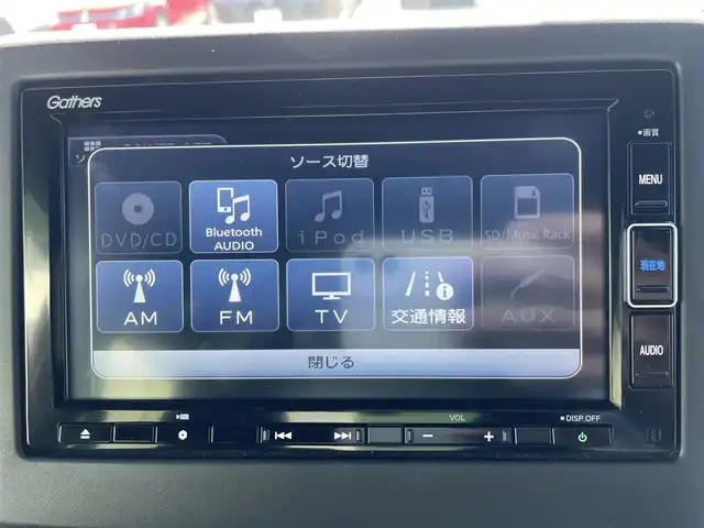 ホンダ Ｎ ＢＯＸ カスタム L 福岡県 2022(令4)年 5万km プラチナホワイトパール ホンダセンシング/横滑り防止機能/レーンキープアシスト/盗難防止機能/衝突被害軽減システム/バックカメラ/純正ナビ/フルセグTV/USB/Bluetooth/CD/ipod/AUX/ETC/純正フロアマット/純正AW/シートヒーター/片側パワースライドドア/イージードアクローザー/ベンチシート/チップアップシート/ACC