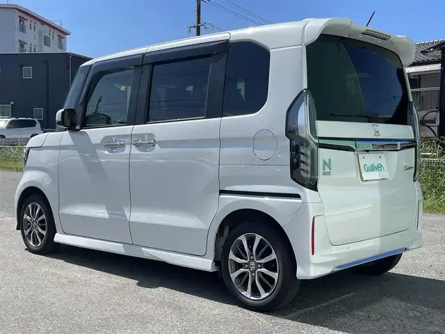 ホンダ Ｎ ＢＯＸ カスタム L 福岡県 2022(令4)年 5万km プラチナホワイトパール ホンダセンシング/横滑り防止機能/レーンキープアシスト/盗難防止機能/衝突被害軽減システム/バックカメラ/純正ナビ/フルセグTV/USB/Bluetooth/CD/ipod/AUX/ETC/純正フロアマット/純正AW/シートヒーター/片側パワースライドドア/イージードアクローザー/ベンチシート/チップアップシート/ACC