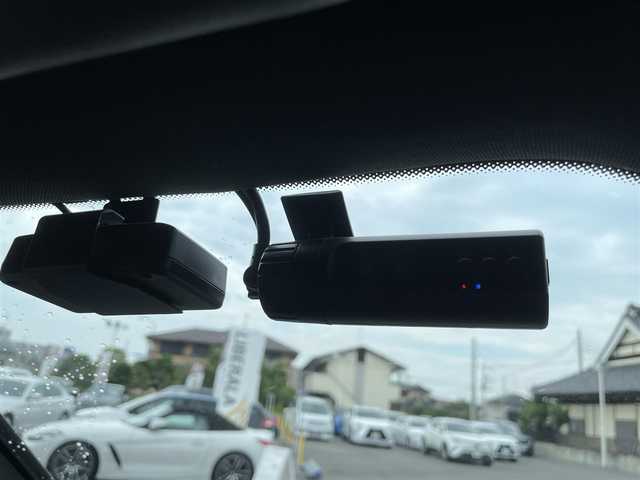 メルセデス・ベンツ ＧＬＣ２２０ d 4マチック AMGライン 栃木県 2020(令2)年 5.3万km ポーラホワイト パノラミックスライディングルーフ/レーダーセーフティ /キーレスゴー/パドルシフト/ACC/ナビ/全方位カメラ/フルセグTV/ETC/パワーシート /全席シートヒーター /パワーテールゲート/LEDヘッドライト/オートライト/パークトロニック /エアサスペンション/レーンキープアシスト/ブラインドスポット /ドラレコ前後/アンビエントライト