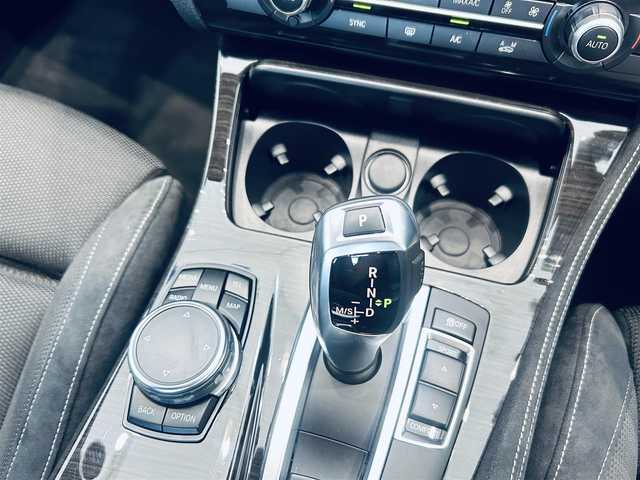 ＢＭＷ ５２３ｄ Mスポーツ 大阪府 2016(平28)年 3.1万km アルピンホワイトⅢ パワーシート/Dシートメモリ/インテリジェントセーフティ/純正ナビ/TV/バックカメラ/ACC/クリアランスソナー/純正18インチAW/HIDヘッドライト/ETC/パドルシフト