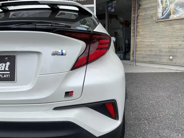 トヨタ Ｃ－ＨＲ S GRスポーツ 福島県 2020(令2)年 5.7万km ホワイトパールクリスタルシャイン ブラックハーフレザーシート/純正ディスプレイオーディオ/ナビ/Bluetooth/バックカメラ/ドライブレコーダー/トヨタセーフティセンス/レーダークルーズコントロール/フロアマット
