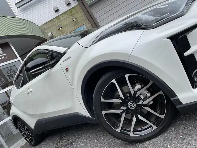 トヨタ Ｃ－ＨＲ S GRスポーツ 福島県 2020(令2)年 5.7万km ホワイトパールクリスタルシャイン ブラックハーフレザーシート/純正ディスプレイオーディオ/ナビ/Bluetooth/バックカメラ/ドライブレコーダー/トヨタセーフティセンス/レーダークルーズコントロール/フロアマット