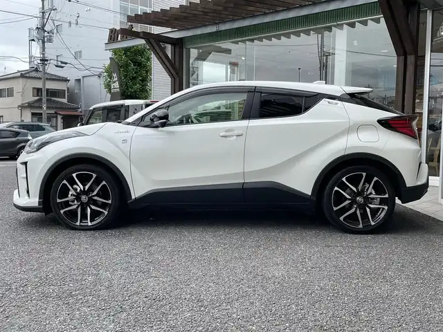 トヨタ Ｃ－ＨＲ S GRスポーツ 福島県 2020(令2)年 5.7万km ホワイトパールクリスタルシャイン ブラックハーフレザーシート/純正ディスプレイオーディオ/ナビ/Bluetooth/バックカメラ/ドライブレコーダー/トヨタセーフティセンス/レーダークルーズコントロール/フロアマット