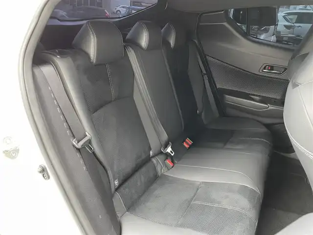 トヨタ Ｃ－ＨＲ S GRスポーツ 福島県 2020(令2)年 5.7万km ホワイトパールクリスタルシャイン ブラックハーフレザーシート/純正ディスプレイオーディオ/ナビ/Bluetooth/バックカメラ/ドライブレコーダー/トヨタセーフティセンス/レーダークルーズコントロール/フロアマット