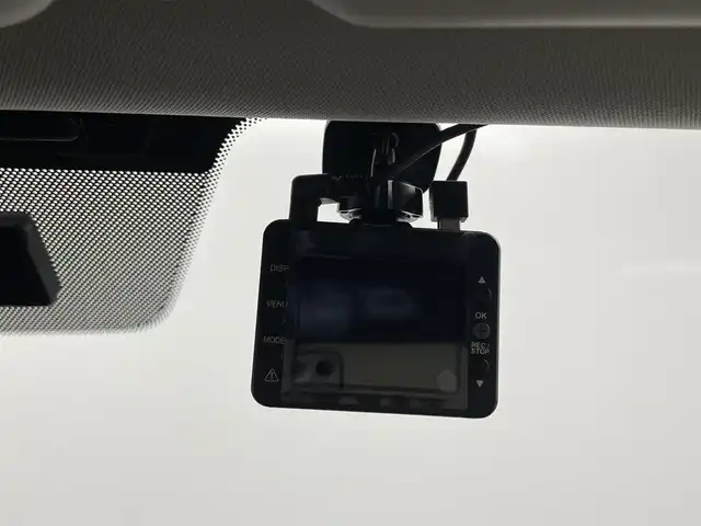 マツダ ＣＸ－６０ XD Sパッケージ 大分県 2024(令6)年 2.2万km ジェットブラックマイカ 純正10.25インチセンターディスプレイ/（AM/FM/Bluetooth/フルセグ/スマホ連携）/360°ビューモニター/ワイヤレス充電/ビルトインETC/アダプティブLEDヘッドライト/レーンキープアシストシステム/緊急時車線維持支援/ブラインドスポットモニタリング/スマートブレーキサポート/（前方・後進時検知機能/後進時左右接近物検知機能）/全車速追従機能付マツダレーダークルーズコントロール/前側方接近車両検知/交通標識認知システム/本革巻きステアリング/ステアリングリモコン/ステアリングヒーター/運転席パワーシート/運転席シートメモリ/前席シートヒーター/純正LEDヘッドライト/オートライト/オールオートウィンドウ/パワーバックドア/電動パーキングブレーキ/オートブレーキホールド/HDMI入力端子/トノカバー/アイドリングストップ