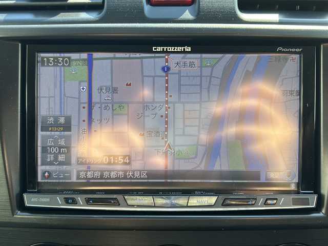 スバル フォレスター 2．0XT 京都府 2014(平26)年 8.1万km サテンホワイトパール (株)IDOMが運営する【じしゃロン伏見店】の自社ローン専用車両になりますこちらは現金またはオートローンご利用時の価格です。自社ローンご希望の方は別途その旨お申付け下さい/社外ナビ/社外品マフラー/DTV/Bカメラ/前席パワーシート/シートヒーター/クルコン/BT/CD/DVD/パドルシフト/ハーフレザー