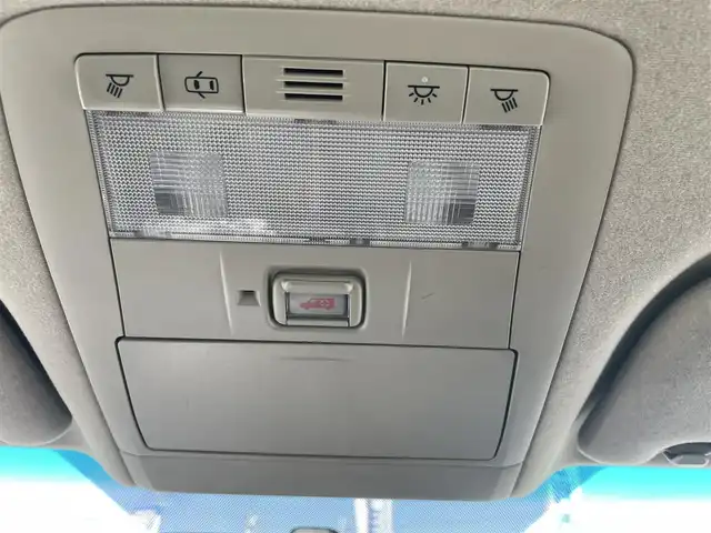 トヨタ ＳＡＩ S LEDエディション 大阪府 2011(平23)年 5.5万km ホワイトパールクリスタルシャイン (株)IDOMが運営する【じしゃロン堺店】の自社ローン専用車両になります。/こちらは現金またはオートローンご利用時の価格です。自社ローンご希望の方は別途その旨お申付け下さい