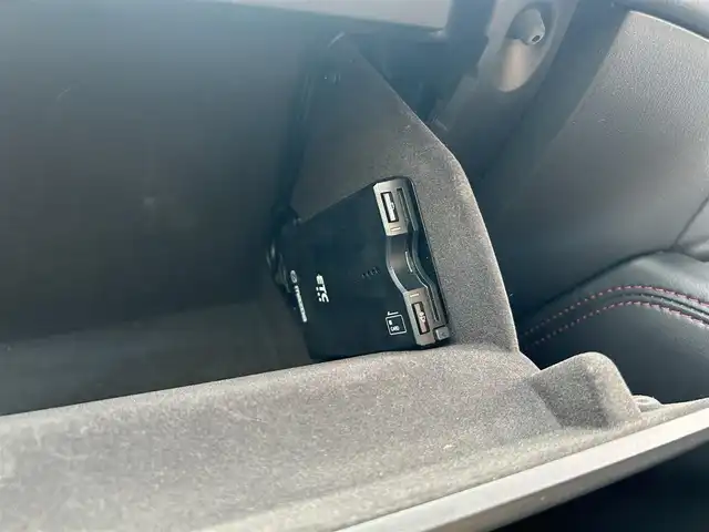 マツダ ＣＸ－５ 25S スポーツアピアランス 東京都 2022(令4)年 0.7万km ディープクリスタルブルーマイカ ワンオーナー/純正10.25インチSDナビ/　フルセグTV/DVD/CD/Bluetooth/360°ビューモニター/アドバンストスマートシティブレーキサポート/後退時スマートシティブレーキサポート/誤発進抑制/スマートブレーキサポート/レーダークルーズコントロール/クルージングトラフィックサポート/ブラインドスポットモニタリング/車線逸脱警報システム/レーンキープアシスト/パーキングセンサー/ヘッドアップディスプレイ/アダプティブLEDヘッドライト/オートライト/ハンズフリーパワーバックドア/純正19インチアルミホイール/レザーシート/パワーシート/シートヒーター/シートメモリー/革巻きステアリングホイール/パドルシフト/ステアリングヒーター/ステアリングスイッチ/ワイヤレス充電/ドライブレコーダー/プッシュスタート/スマートキー/電動オート格納ミラー/ヒーターミラー/ウインカーミラー/LEDバニティミラー/LEDルームランプ/LEDフットランプ/フロアマット/保証書/取扱説明書/スペアキー