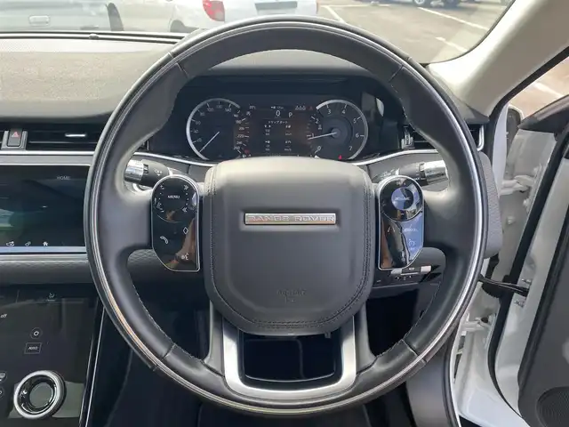 ランドローバー レンジローバーイヴォーク 福岡県 2020(令2)年 2.3万km 白 ・サンルーフ/・アダプティブクルーズコントロール/・ディスプレイオーディオ／ＢＴ／ＵＳＢ/・全方位カメラ/・ＥＴＣ/・純正17AW/・LEDライト