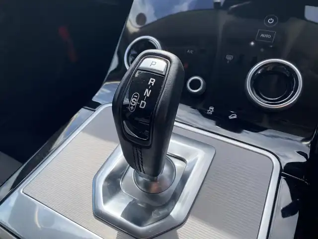 ランドローバー レンジローバーイヴォーク 福岡県 2020(令2)年 2.3万km 白 ・サンルーフ/・アダプティブクルーズコントロール/・ディスプレイオーディオ／ＢＴ／ＵＳＢ/・全方位カメラ/・ＥＴＣ/・純正17AW/・LEDライト