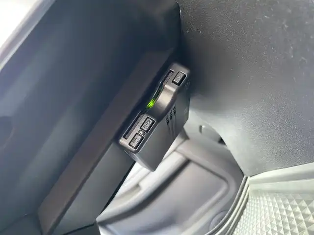 ランドローバー レンジローバーイヴォーク 福岡県 2020(令2)年 2.3万km 白 ・サンルーフ/・アダプティブクルーズコントロール/・ディスプレイオーディオ／ＢＴ／ＵＳＢ/・全方位カメラ/・ＥＴＣ/・純正17AW/・LEDライト