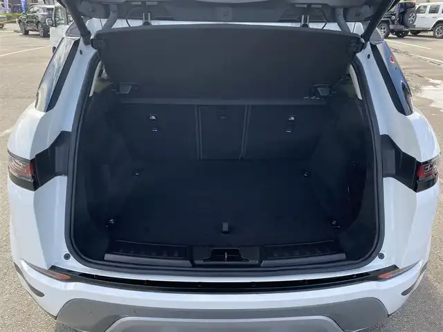 ランドローバー レンジローバーイヴォーク 福岡県 2020(令2)年 2.3万km 白 ・サンルーフ/・アダプティブクルーズコントロール/・ディスプレイオーディオ／ＢＴ／ＵＳＢ/・全方位カメラ/・ＥＴＣ/・純正17AW/・LEDライト