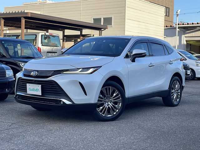 トヨタ ハリアー ハイブリッド Z 福井県 2023(令5)年 2.8万km プラチナホワイトパールマイカ ワンオーナー/メーカー純正ナビゲーション/（Bluetooth）/JBLサラウンドシステム/フルセグテレビ/360°カメラ/プリクラッシュセーフティ/レーンキープアシスト/アダプティブクルーズコントロール/ブラインドスポットモニター/ヘッドアップディスプレイ/ハーフレザーシート/D席パワーシート/デジタルインナーミラー/クリアランスソナー/LEDヘッドライト/LEDフォグランプ/純正19インチアルミホイール/パワーバックドア/ETC2.0（ビルトイン）/充電ポート/USBポート/オートリトラミラー/オートハイビーム/オートライト/ステアリングリモコン/プッシュスタート/スマートキー/保証書/取扱説明書